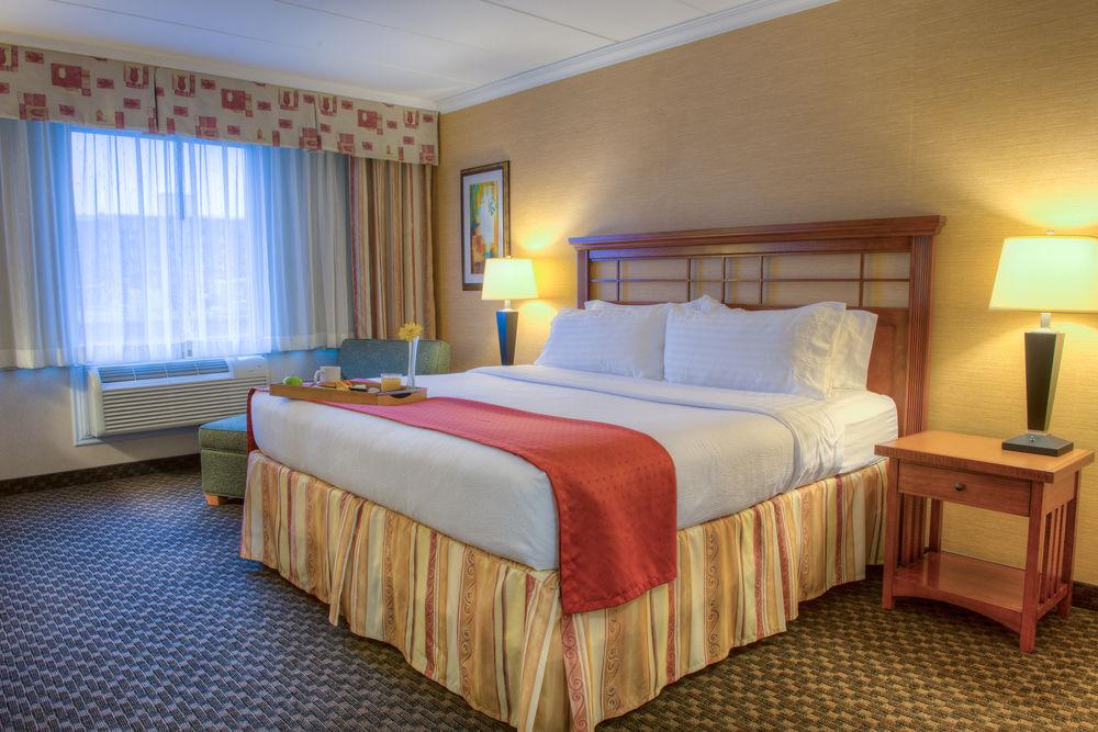 Four Points By Sheraton Windsor Downtown Ngoại thất bức ảnh