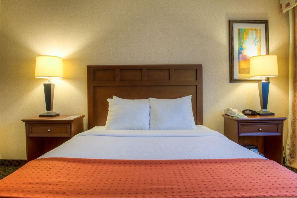 Four Points By Sheraton Windsor Downtown Ngoại thất bức ảnh