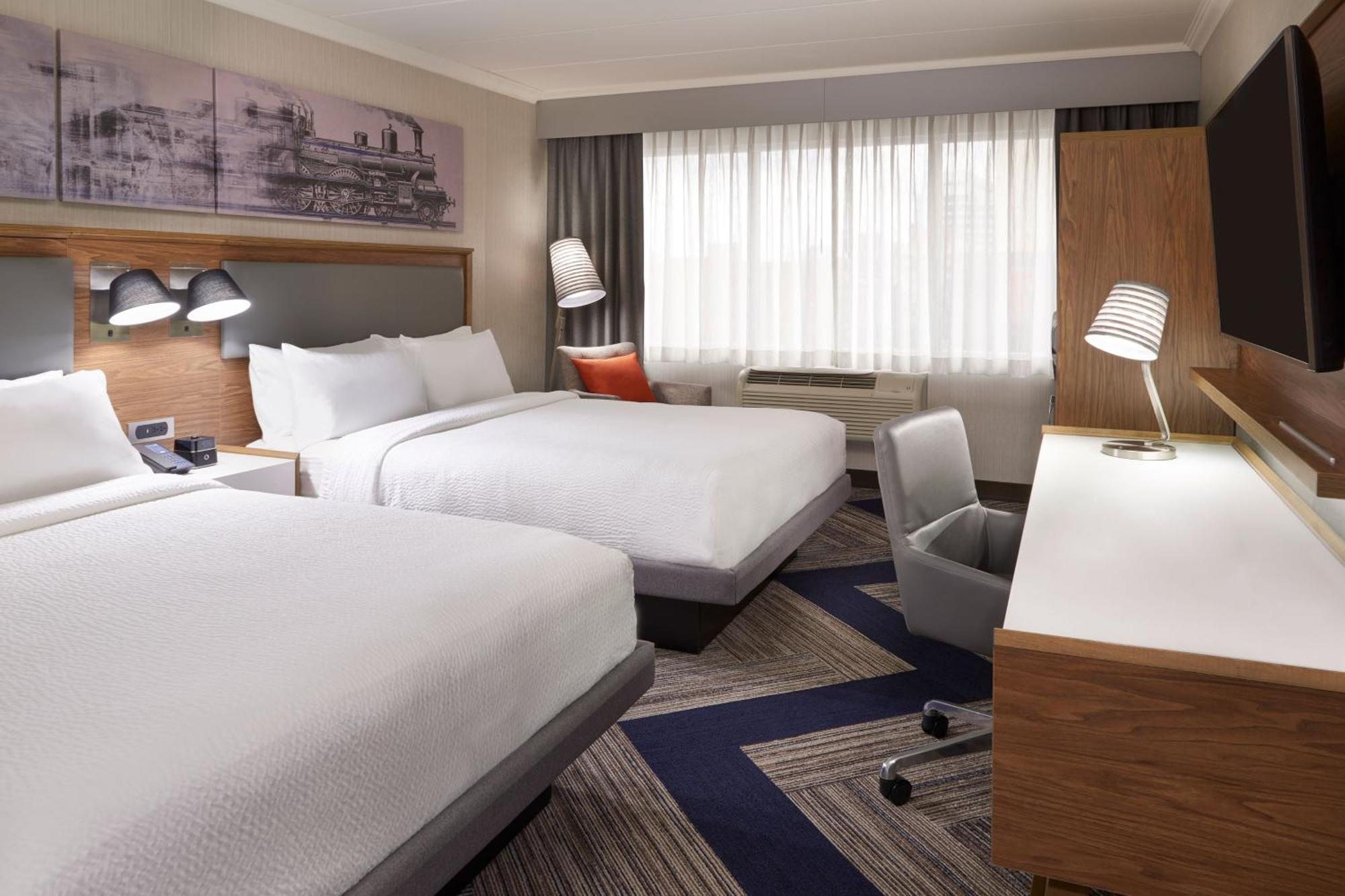 Four Points By Sheraton Windsor Downtown Ngoại thất bức ảnh