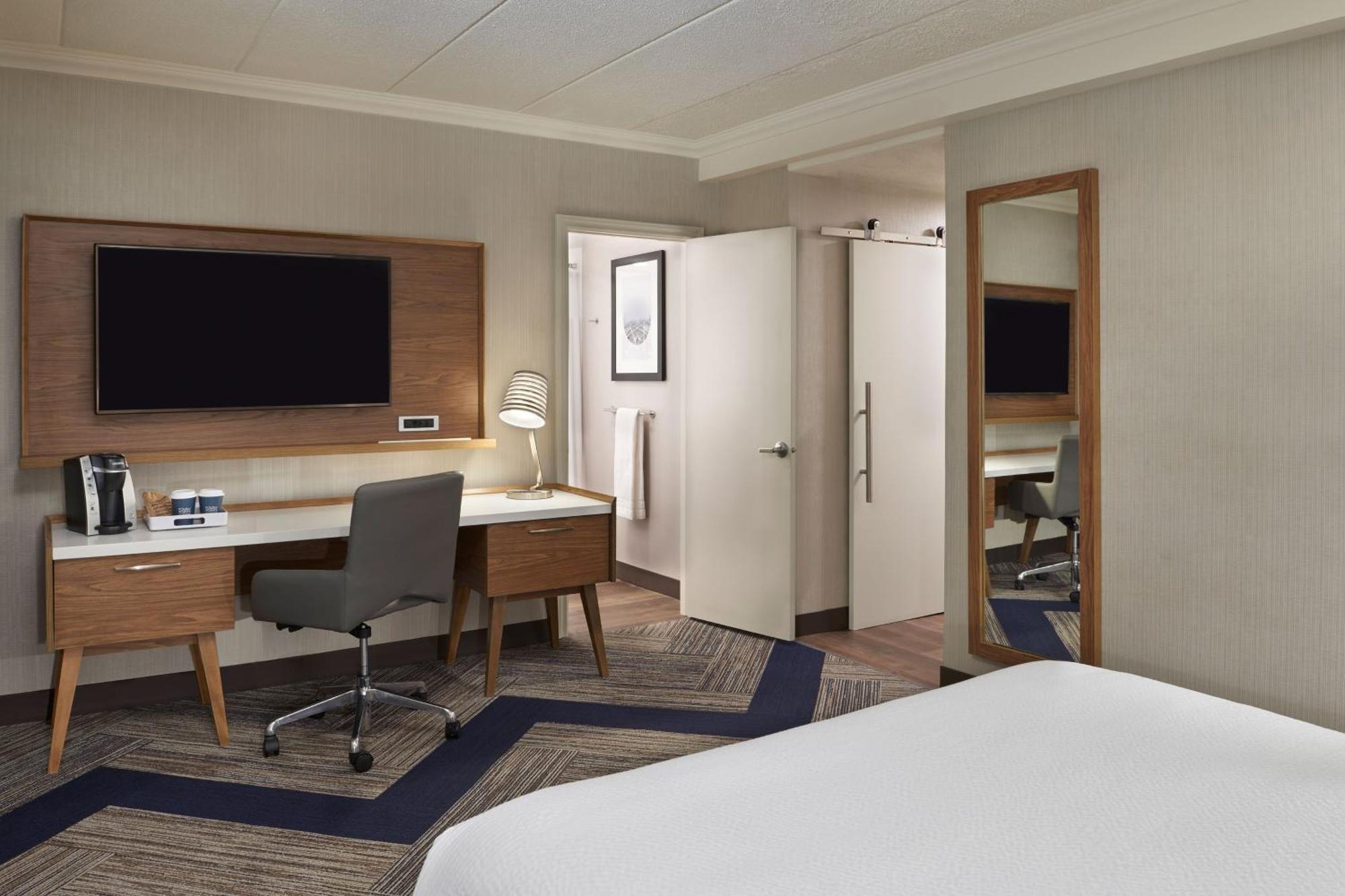 Four Points By Sheraton Windsor Downtown Ngoại thất bức ảnh