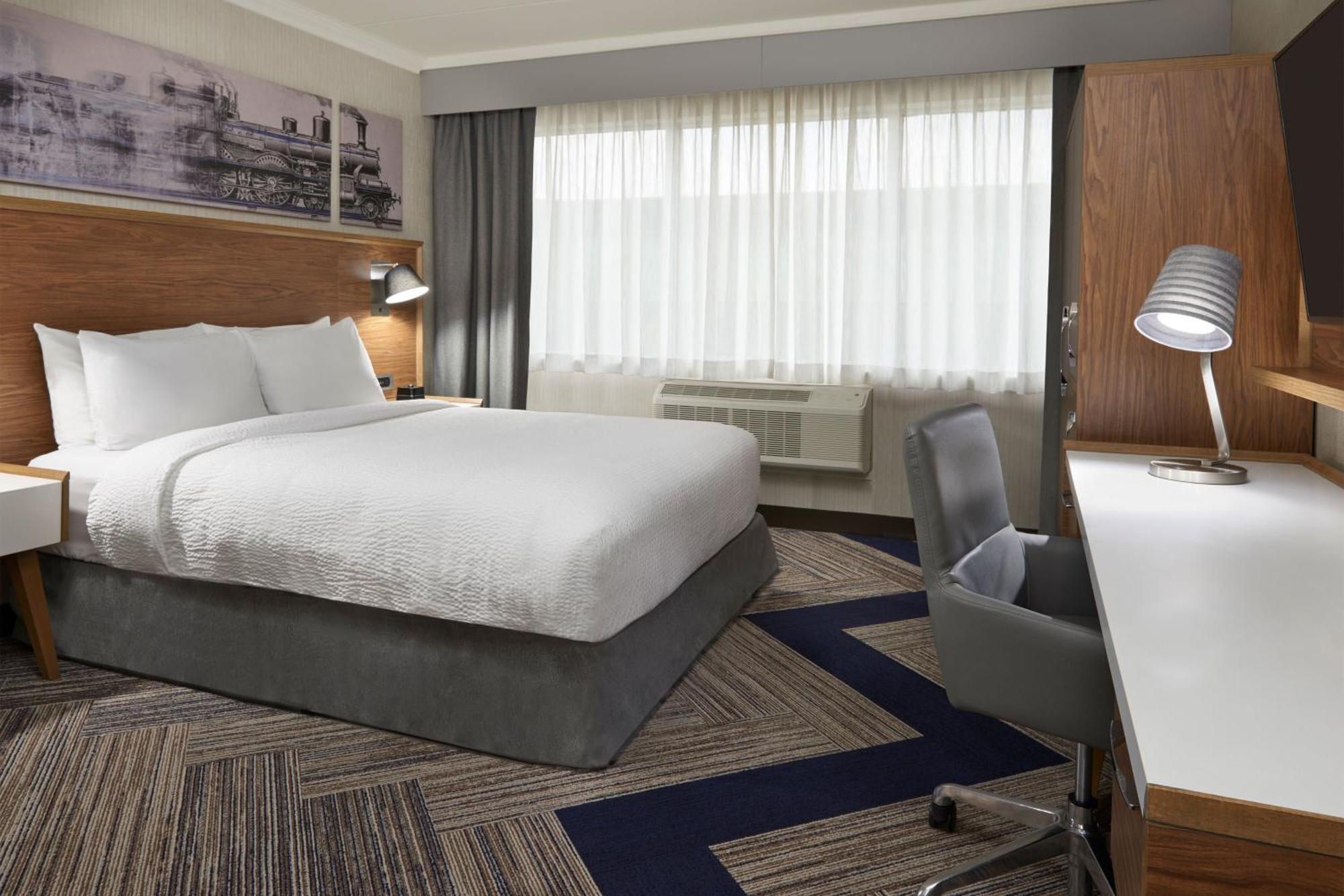 Four Points By Sheraton Windsor Downtown Ngoại thất bức ảnh