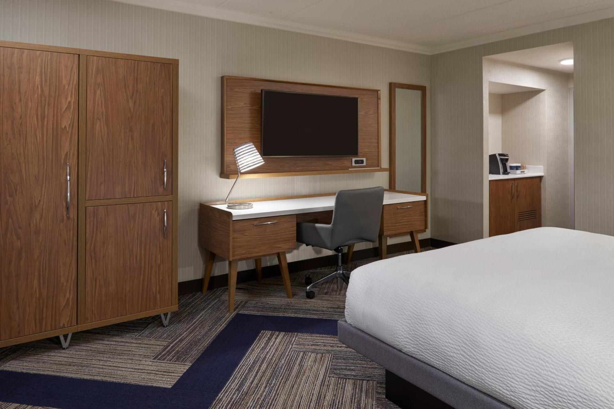Four Points By Sheraton Windsor Downtown Ngoại thất bức ảnh